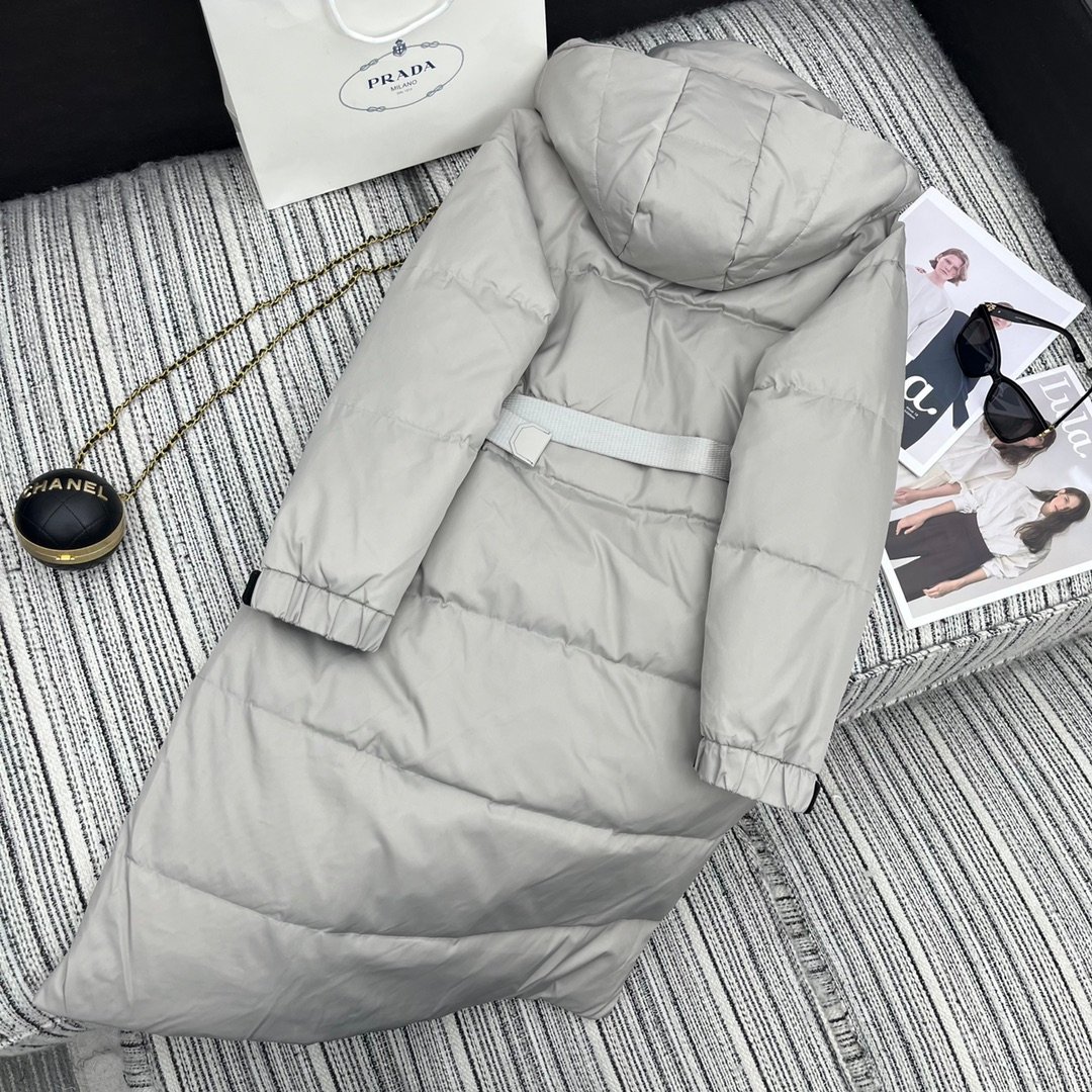 Doudoune longue Prada — Élégance, chaleur et luxe – Image 8