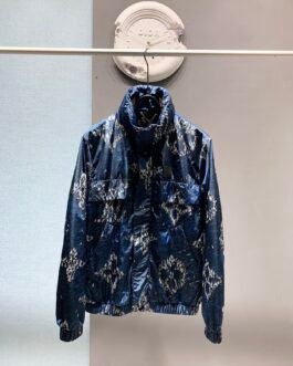 Veste Louis Vuitton Monogram Bleu Élégance et Confort pour Tous Styles