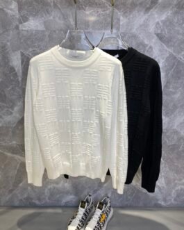 Pull Hermès col roulé en laine et cachemire avec broderie H