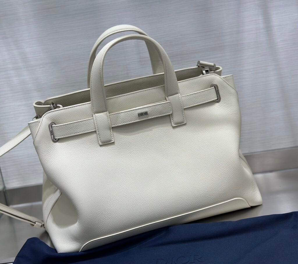 Sac Dior Normandie, l'accessoire emblématique