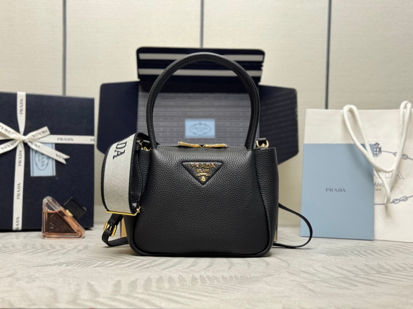 Sac Prada en cuir grainé – Style iconique avec bandoulière amovible – Image 20