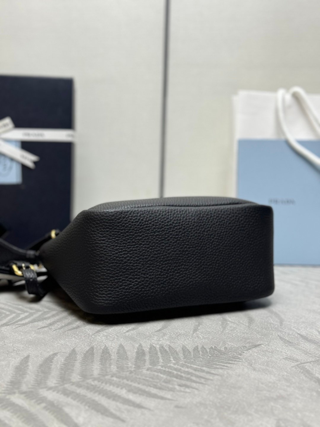 Sac Prada en cuir grainé – Style iconique avec bandoulière amovible – Image 25