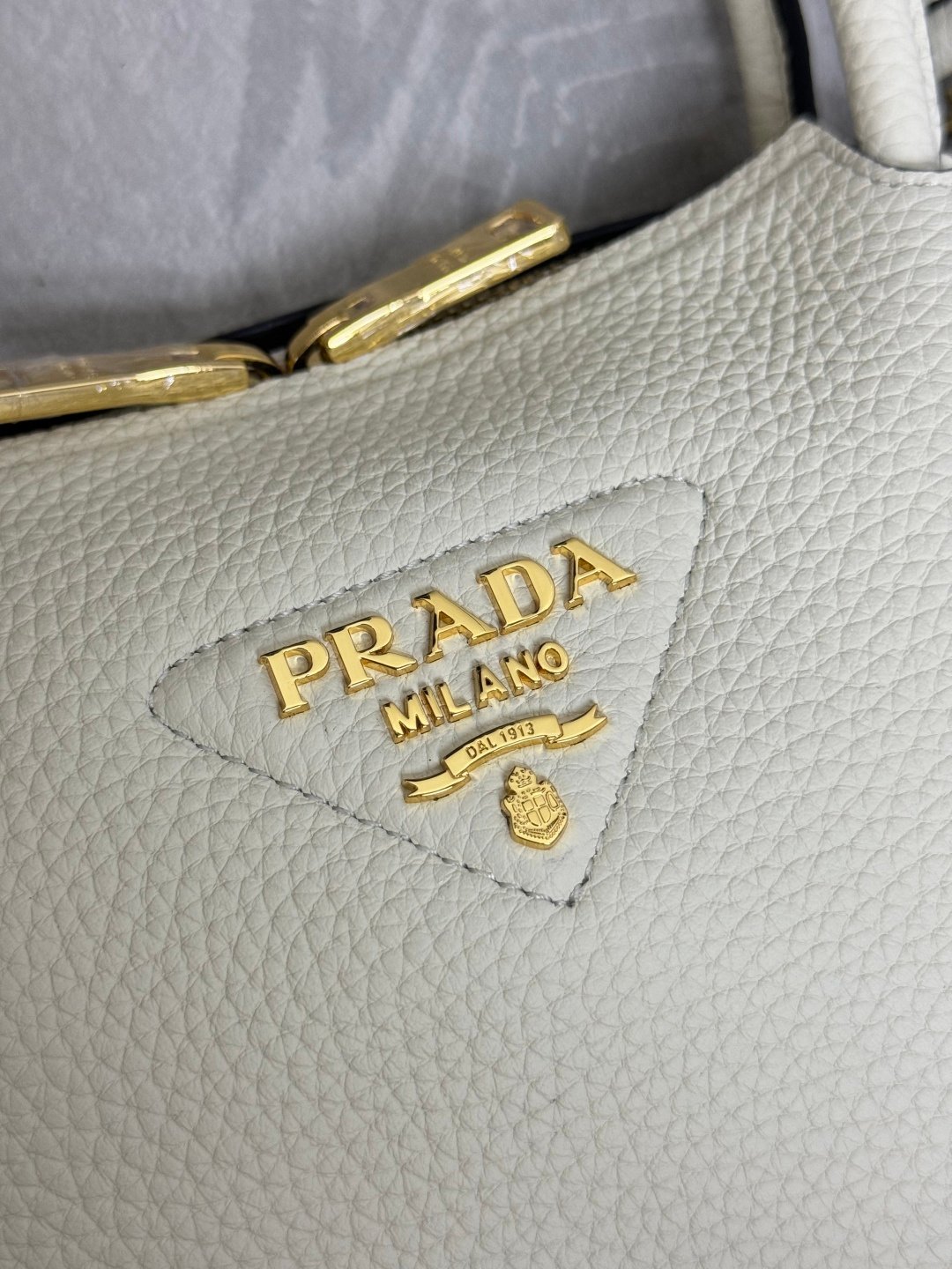 Sac Prada en cuir grainé – Style iconique avec bandoulière amovible – Image 35