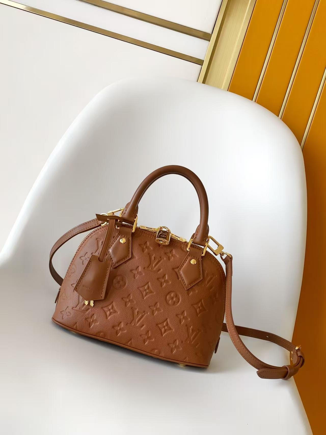 Louis Vuitton Alma BB Monogram Empreinte camel – Sac iconique en cuir embossé