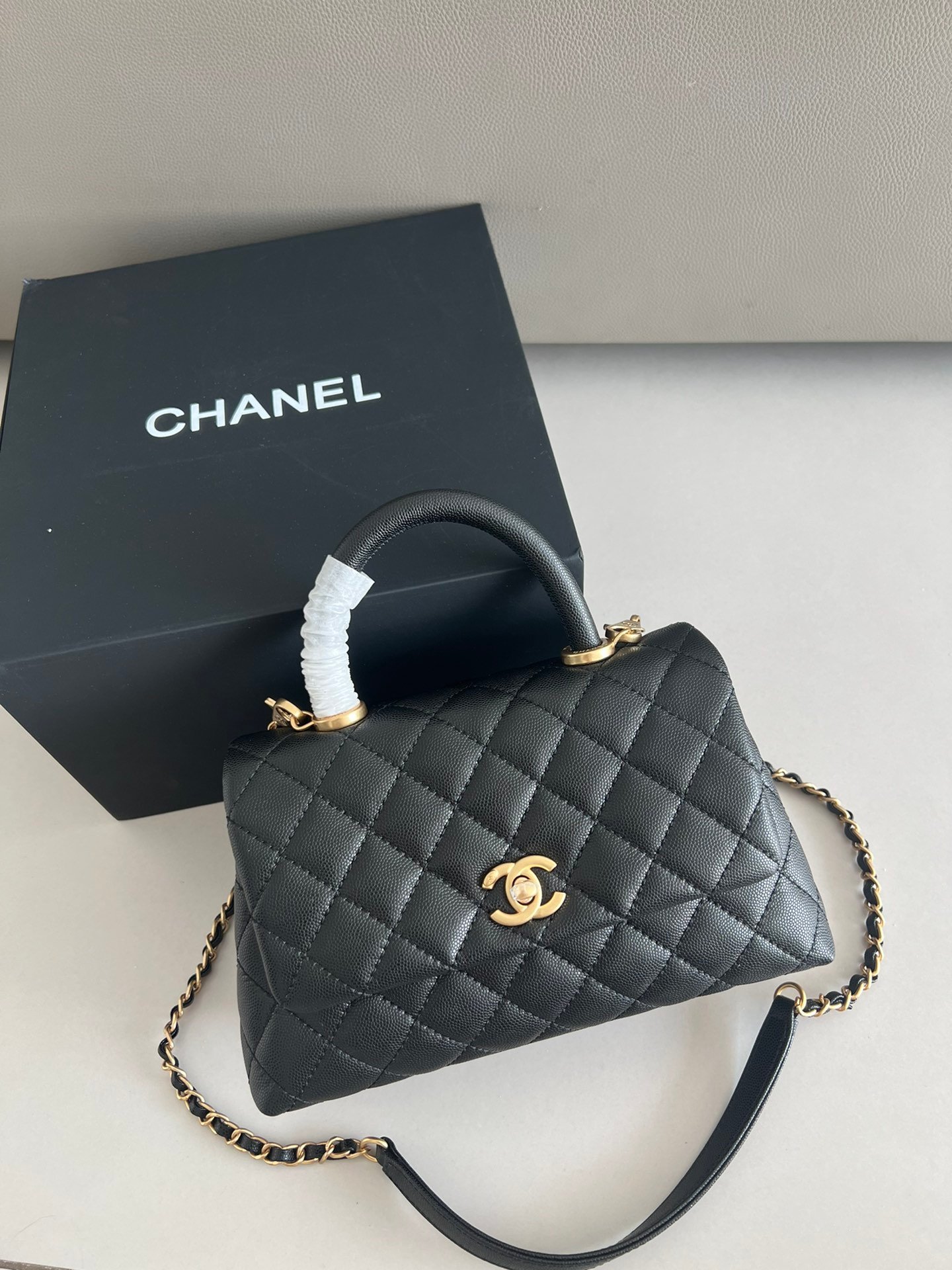 Sac Chanel Coco Handle Mini en cuir caviar noir – Matelassé & chaîne dorée