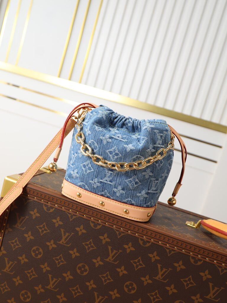 Sac Louis Vuitton Nano Noé en toile monogram – Mini sac iconique élégant et pratique
