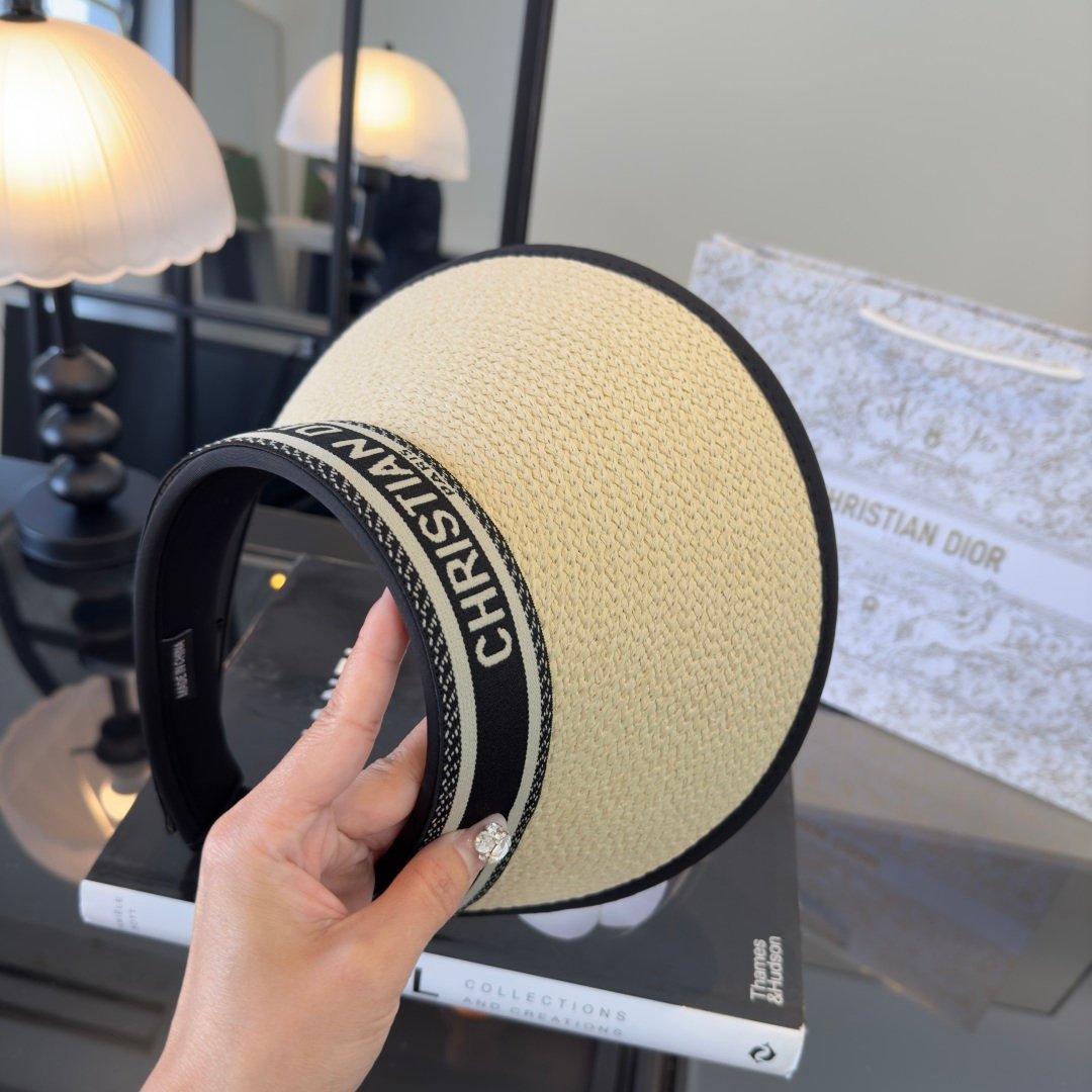 Visière en paille “DiorClub” Christian Dior – bande signature jacquard
