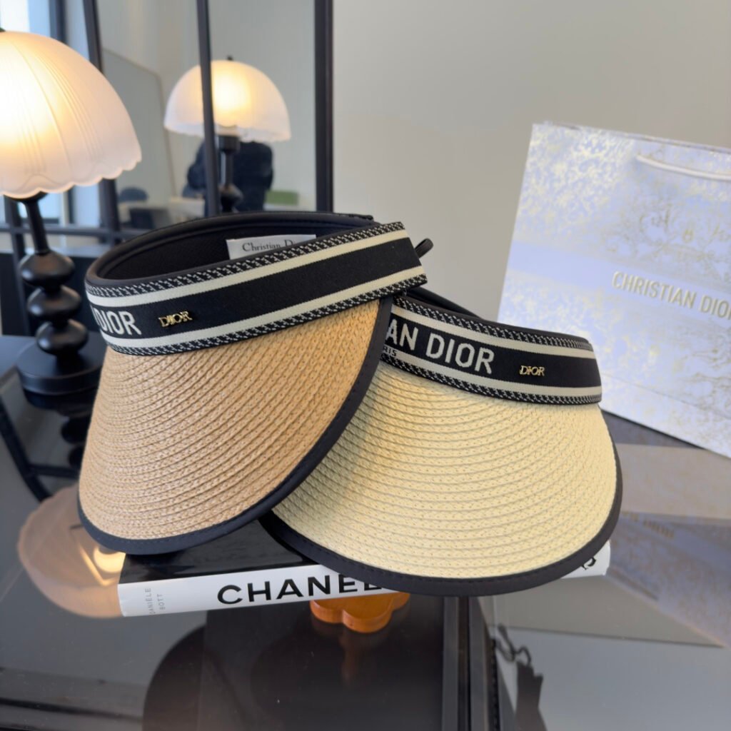 Visière en paille “DiorClub” Christian Dior – bande signature jacquard