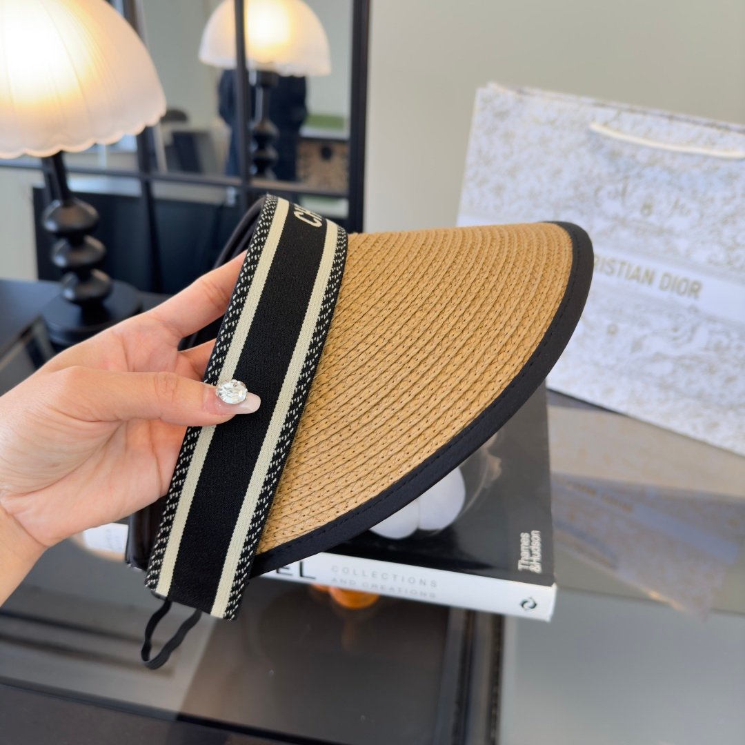 Visière en paille “DiorClub” Christian Dior – bande signature jacquard