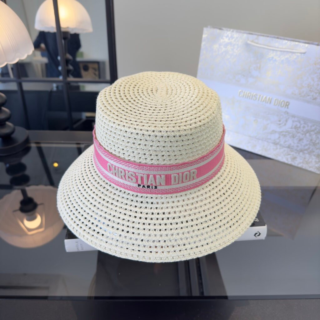 DiorClub Hat en paille ajourée avec bande jacquard rose – Christian Dior