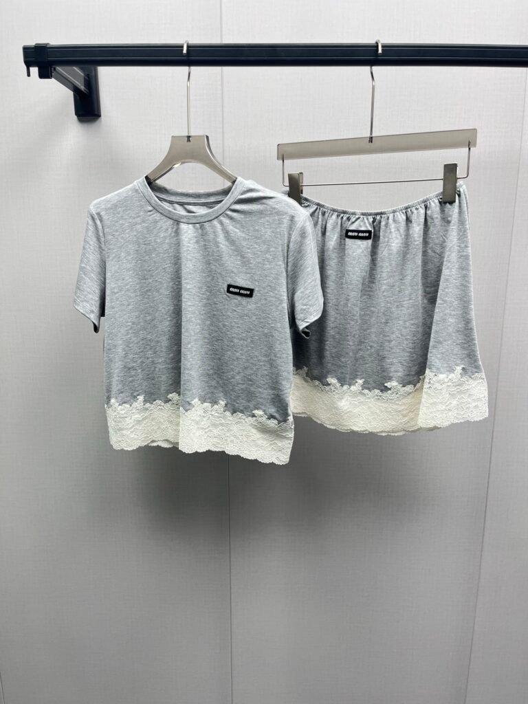 Ensemble Miu Miu gris en jersey de soie et dentelle