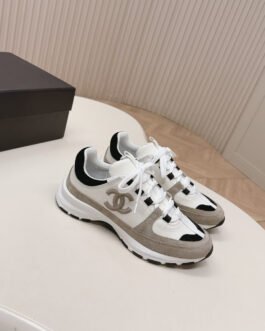 Baskets Chanel Sneakers Calfskin & Suede Calfskin