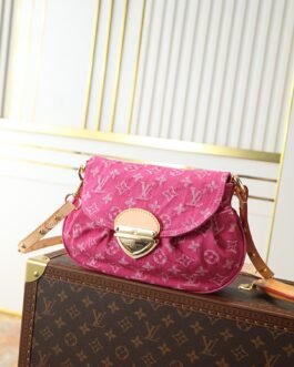 Sac Louis Vuitton Sunset Monogram Denim Rose Lavé avec logo Double C