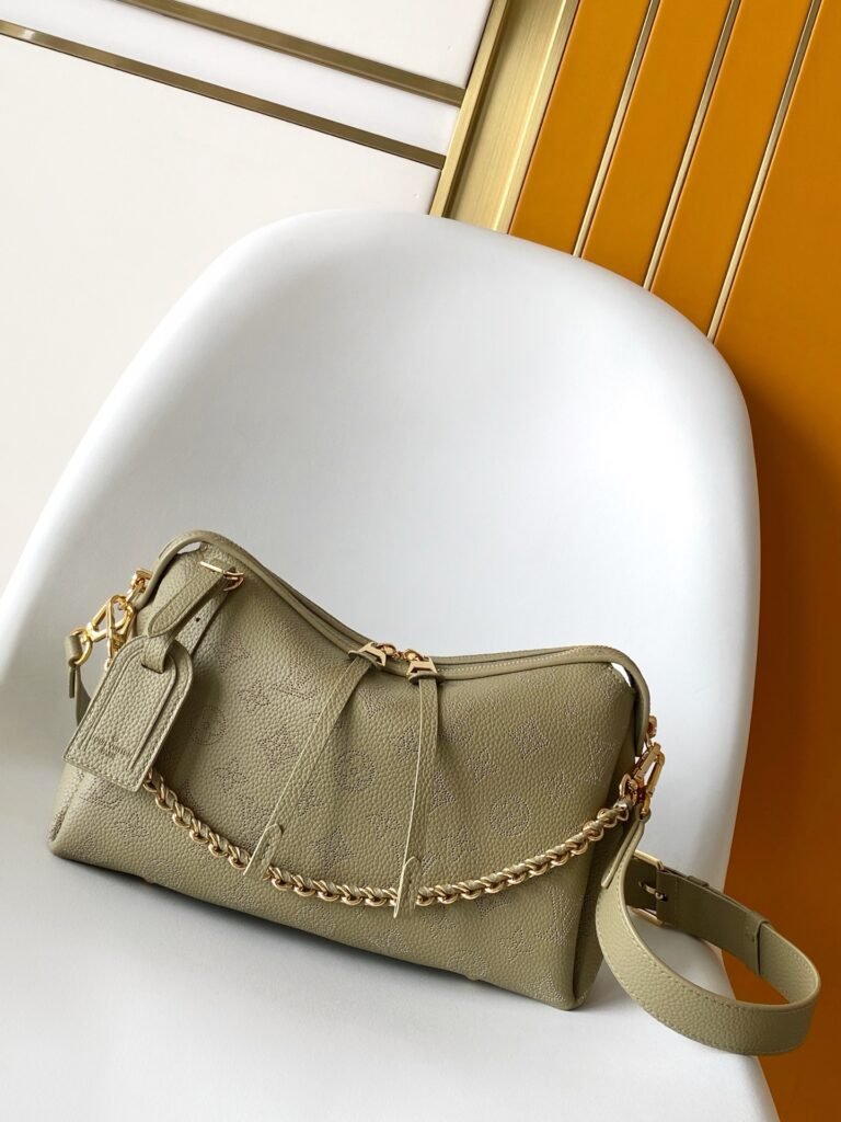 Sac Louis Vuitton Hand It All PM en cuir Mahina Rosemary Green