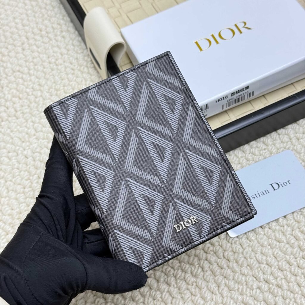 Porte-cartes vertical Dior en toile CD Diamond noir et gris