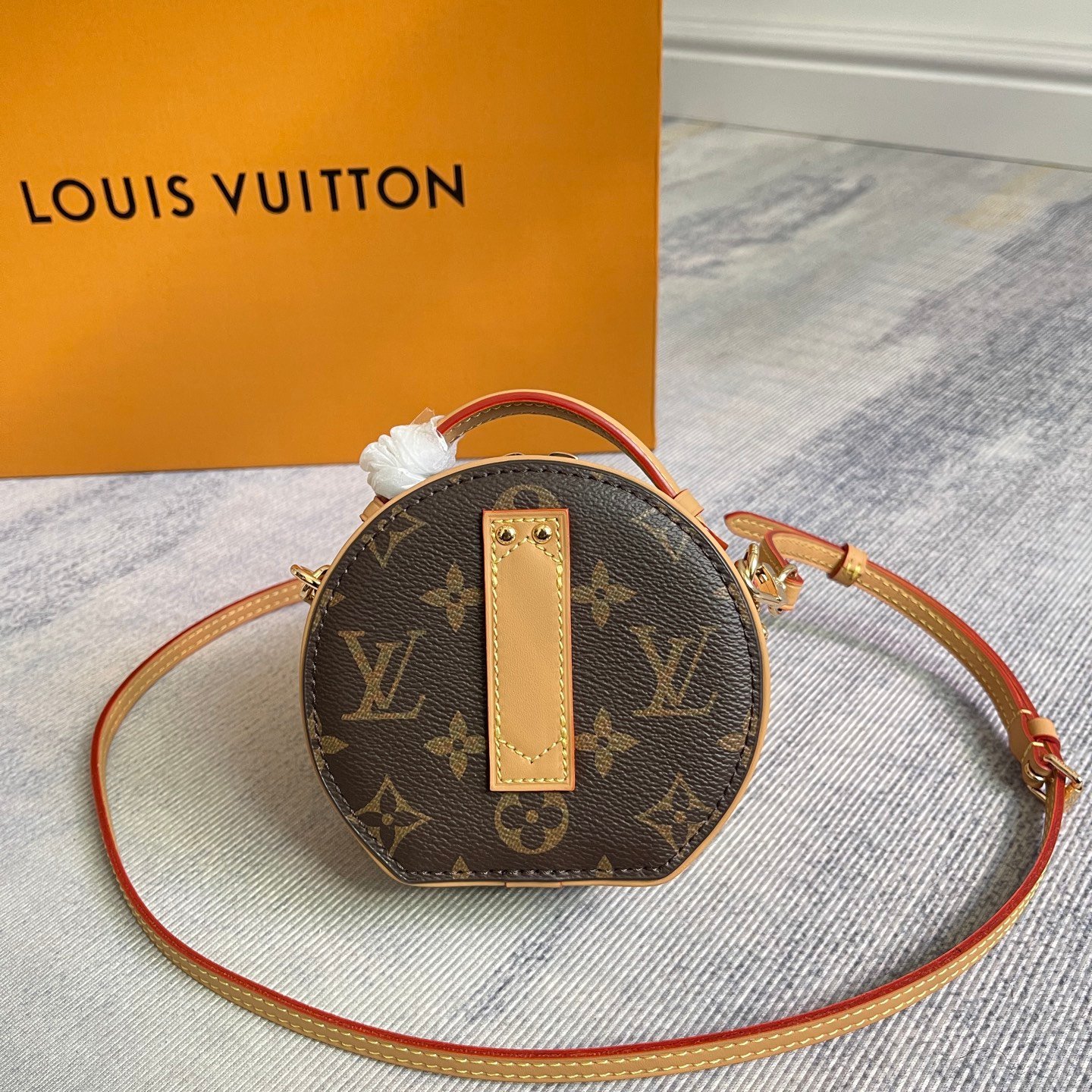 Sac Louis Vuitton Mini Boîte Chapeau Monogram – Image 5