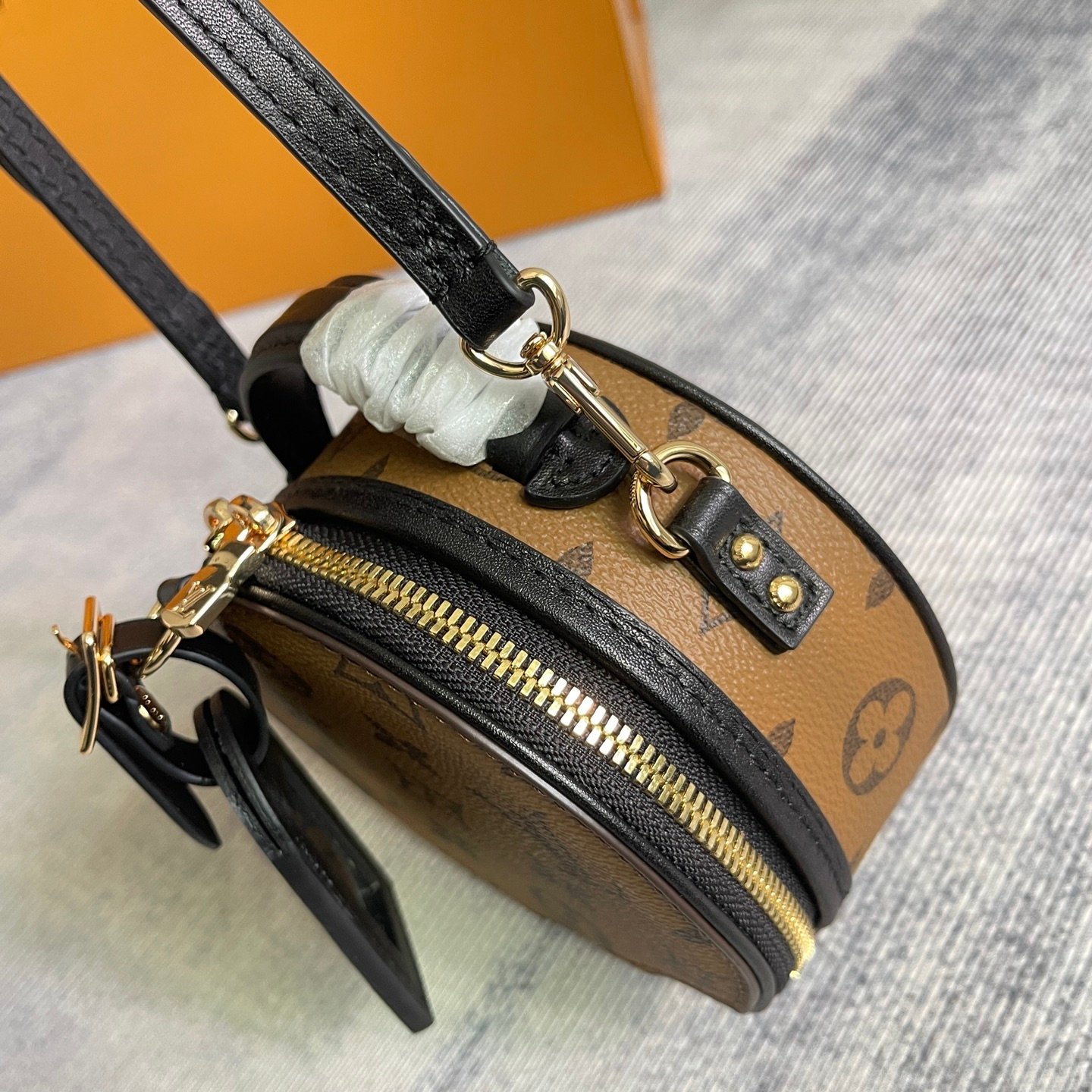 Sac Louis Vuitton Mini Boîte Chapeau Monogram – Image 4