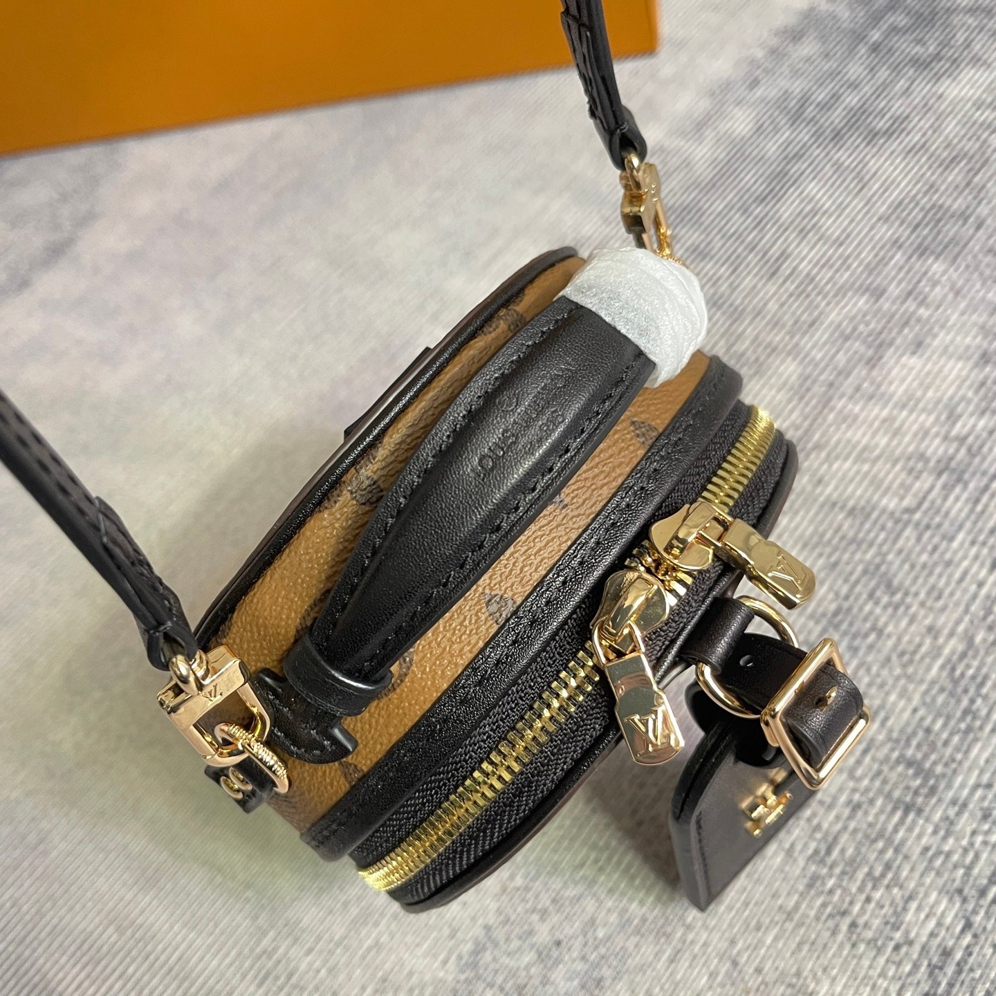 Sac Louis Vuitton Mini Boîte Chapeau Monogram – Image 7