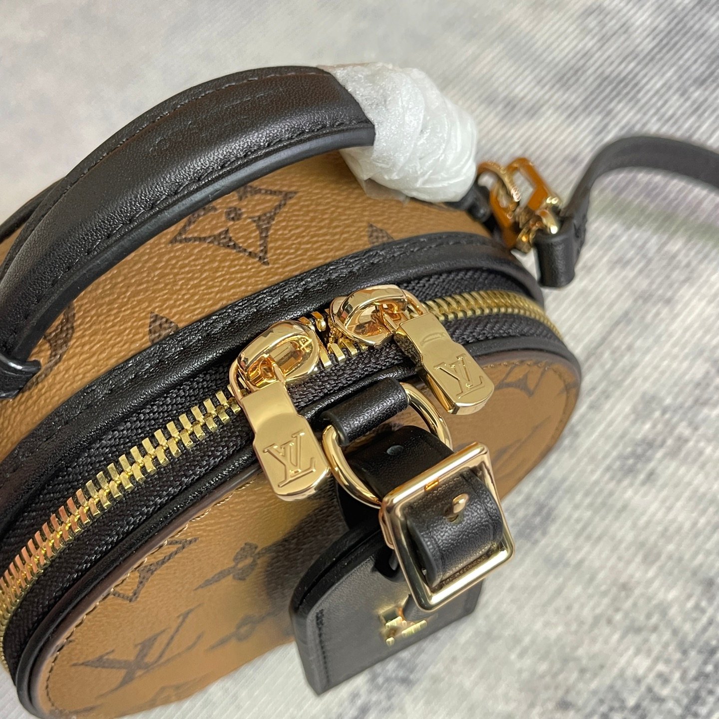 Sac Louis Vuitton Mini Boîte Chapeau Monogram – Image 8