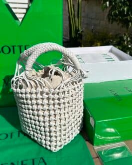 Bottega Veneta Cavallino : Sac Tote en Cuir Tressé Blanc Luxe Modèle 709612