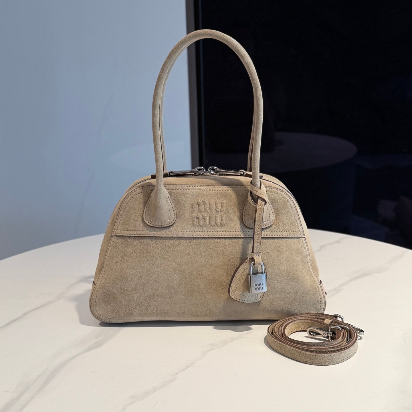 Sac Miu Miu Vivant avec poches pratiques – Organisation optimale