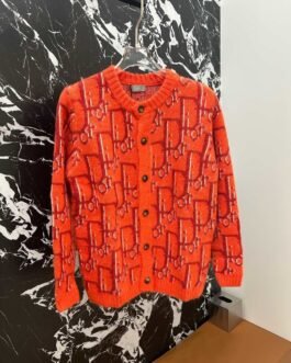 Cardigan Dior orange en maille jacquard – Pull Réversible luxe unisexe motif signature Dior