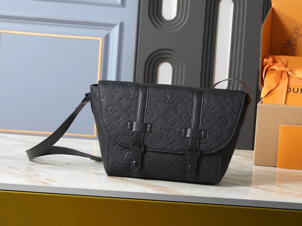 Sac Louis Vuitton messenger Christopher