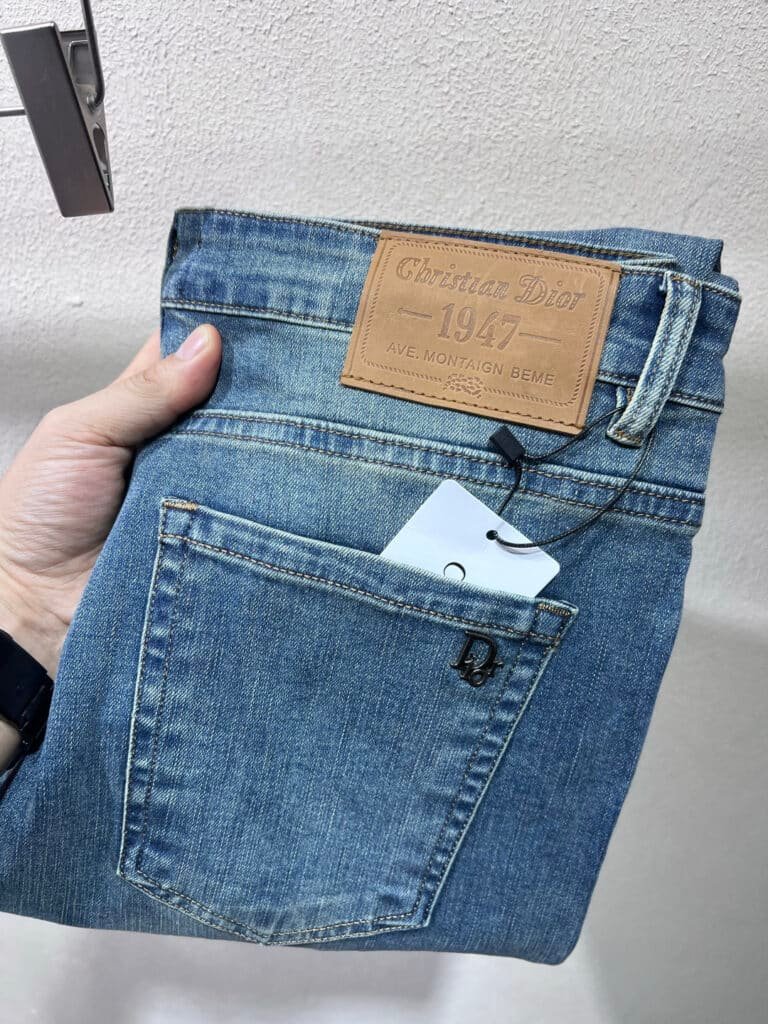 Jean Dior 1947 Avenue Montaigne (Délavage Clair)
