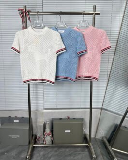 Pull Court Thom Browne "Hector" en Maille Pointelle