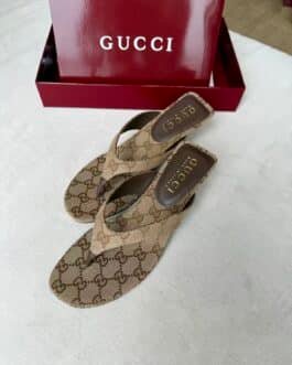 Tongs Gucci Vittoria pour femme