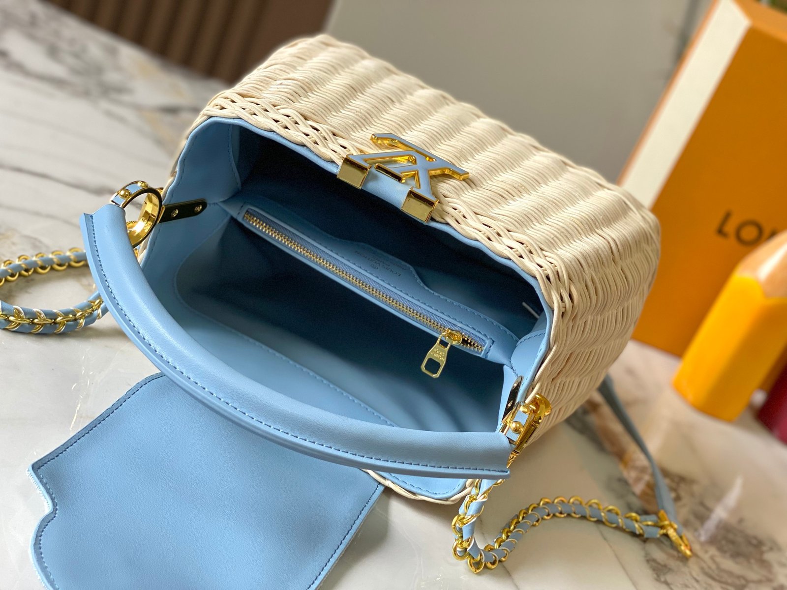 Sac à mains Capucines BB 2026 – Image 8