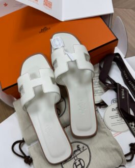 Sandales Hermès Oran Blanches – Élégance Luxe Intemporelle