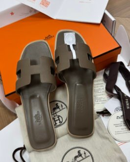 Sandales Hermès Oran Marron – Chic & Confort Haut de Gamme