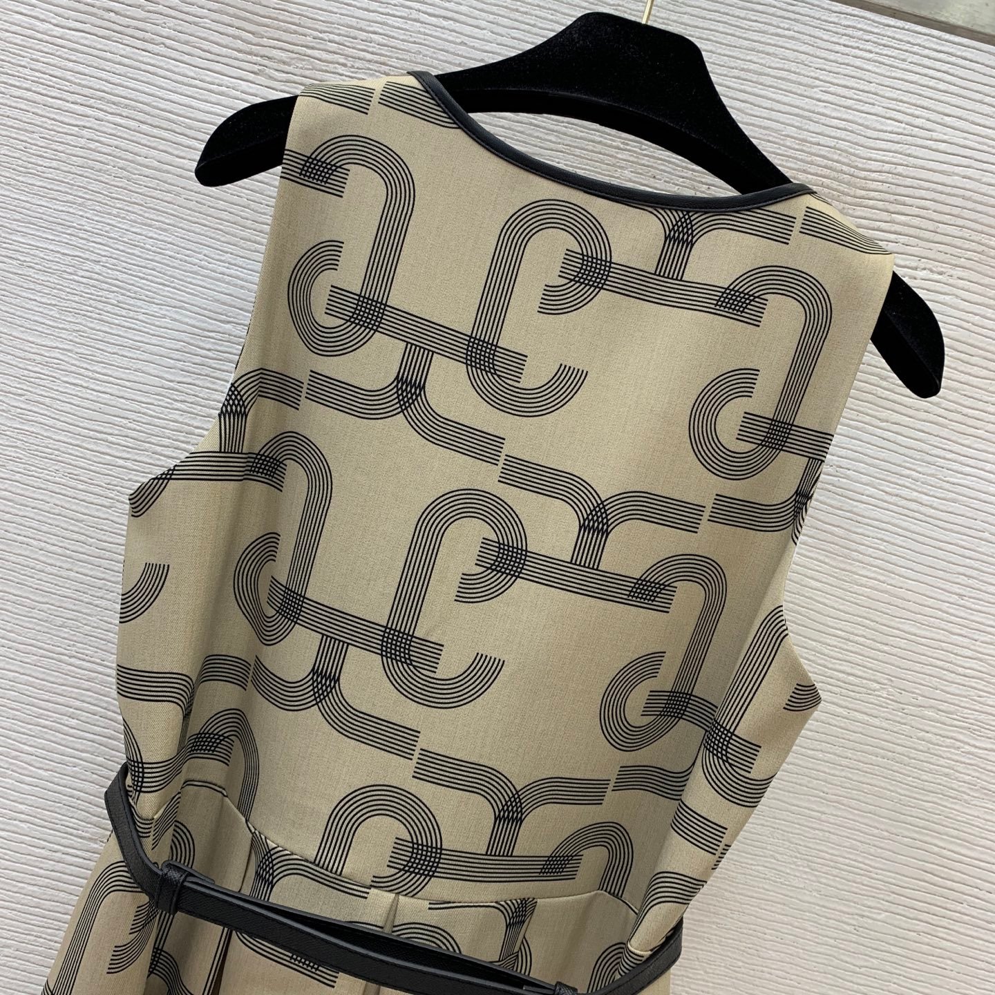 Hermès Combishort Luxe Beige et Noir Ceinturé – Image 9