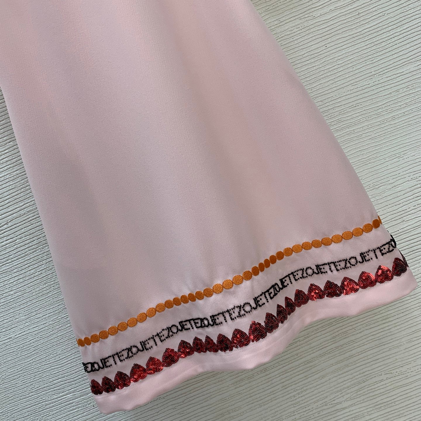Valentino Robe Chic à Ornements Pailletés – Image 4