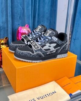 Louis Vuitton Trainer Sneaker Noir Gris Monogram