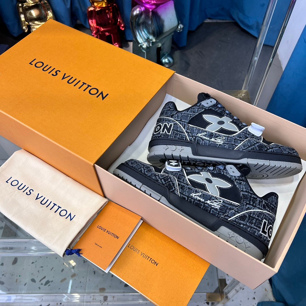 Louis Vuitton Trainer Sneaker Noir Gris Monogram 2026
