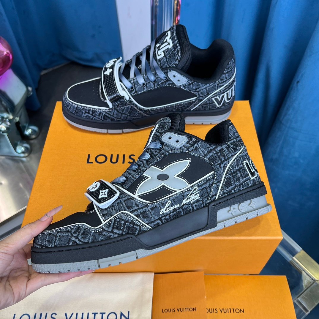 Louis Vuitton Trainer Sneaker Noir Gris Monogram 2026