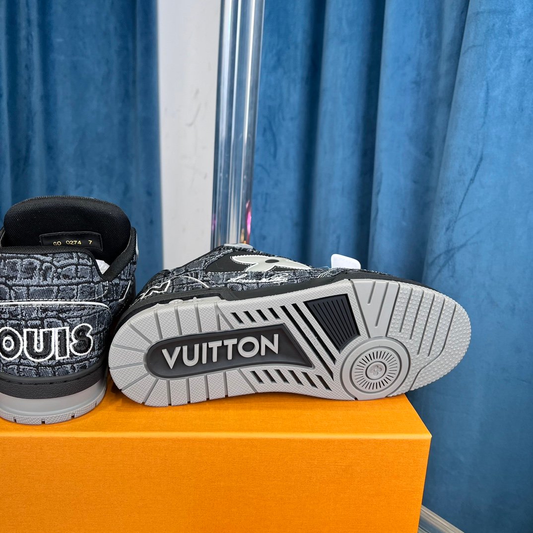 Louis Vuitton Trainer Sneaker Noir Gris Monogram 2026