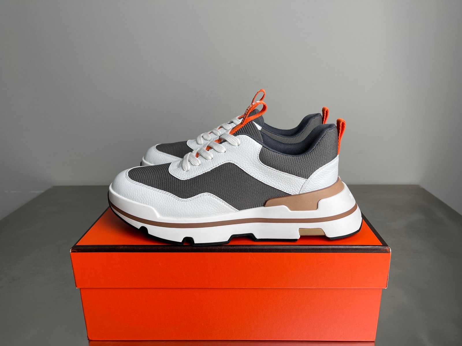 Hermès Bouncing Sneakers Blanc Gris