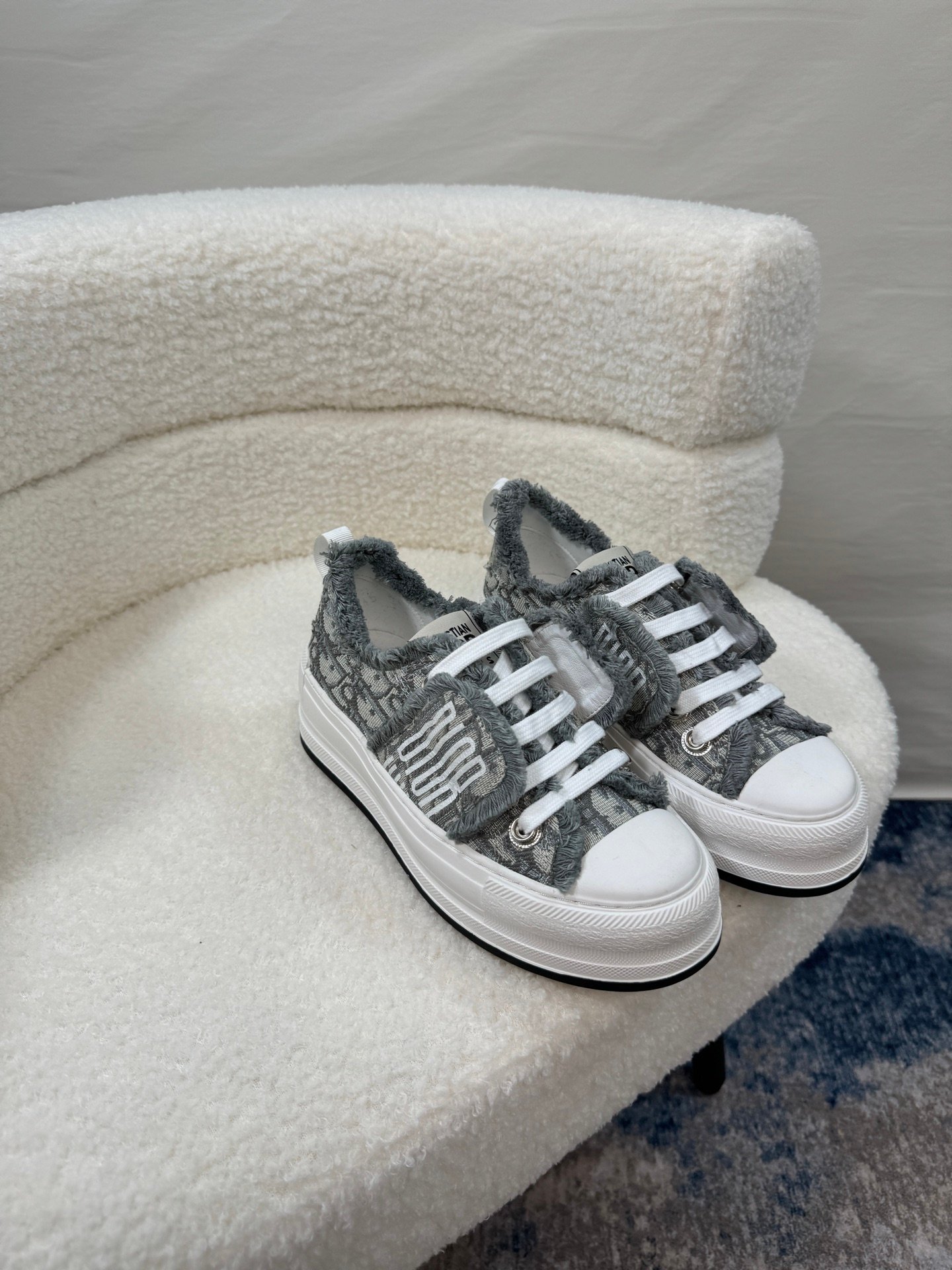 Dior Baskets Walk’n’Dior Platform en maille grise