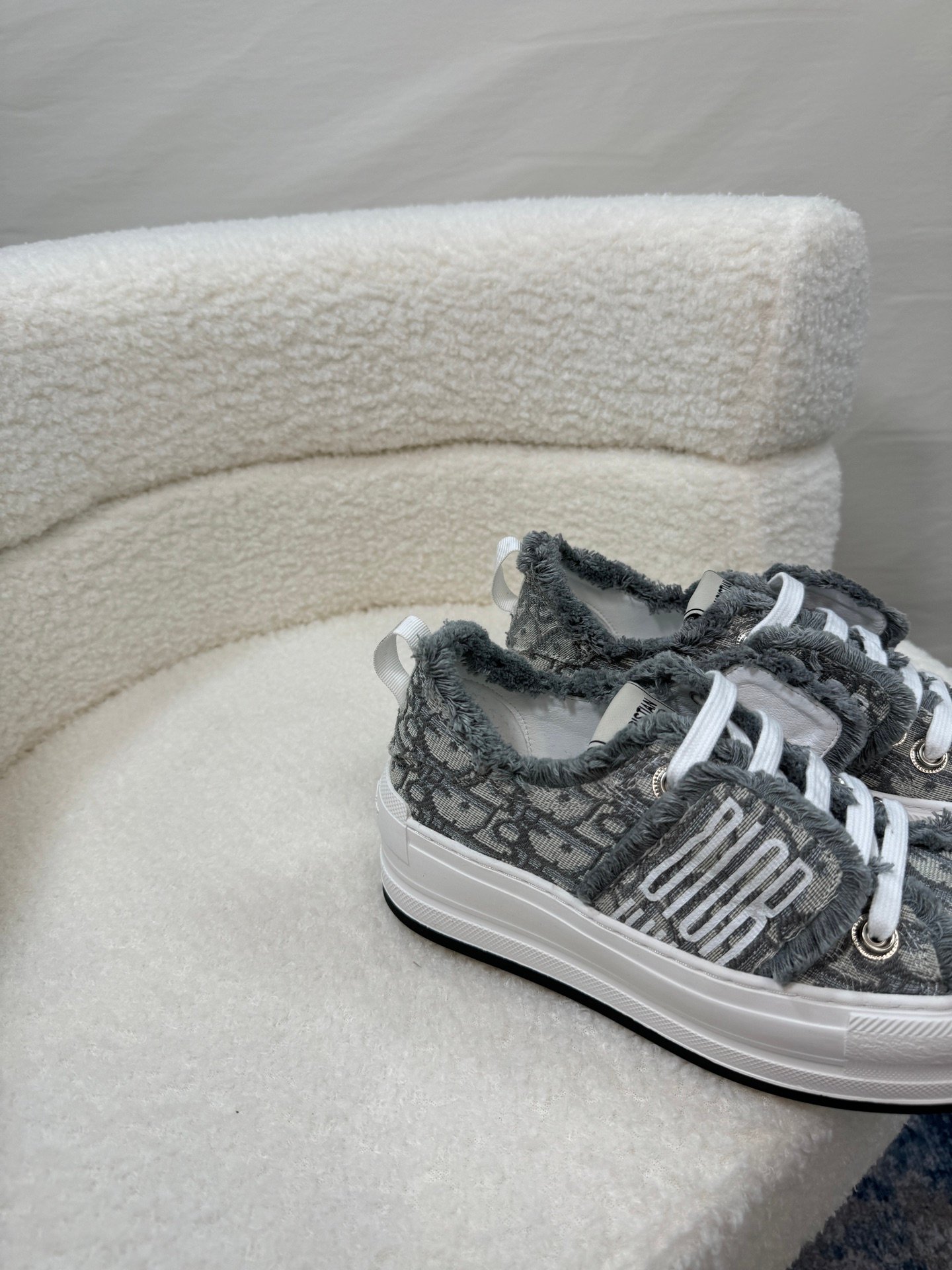 Dior Baskets Walk’n’Dior Platform en maille grise