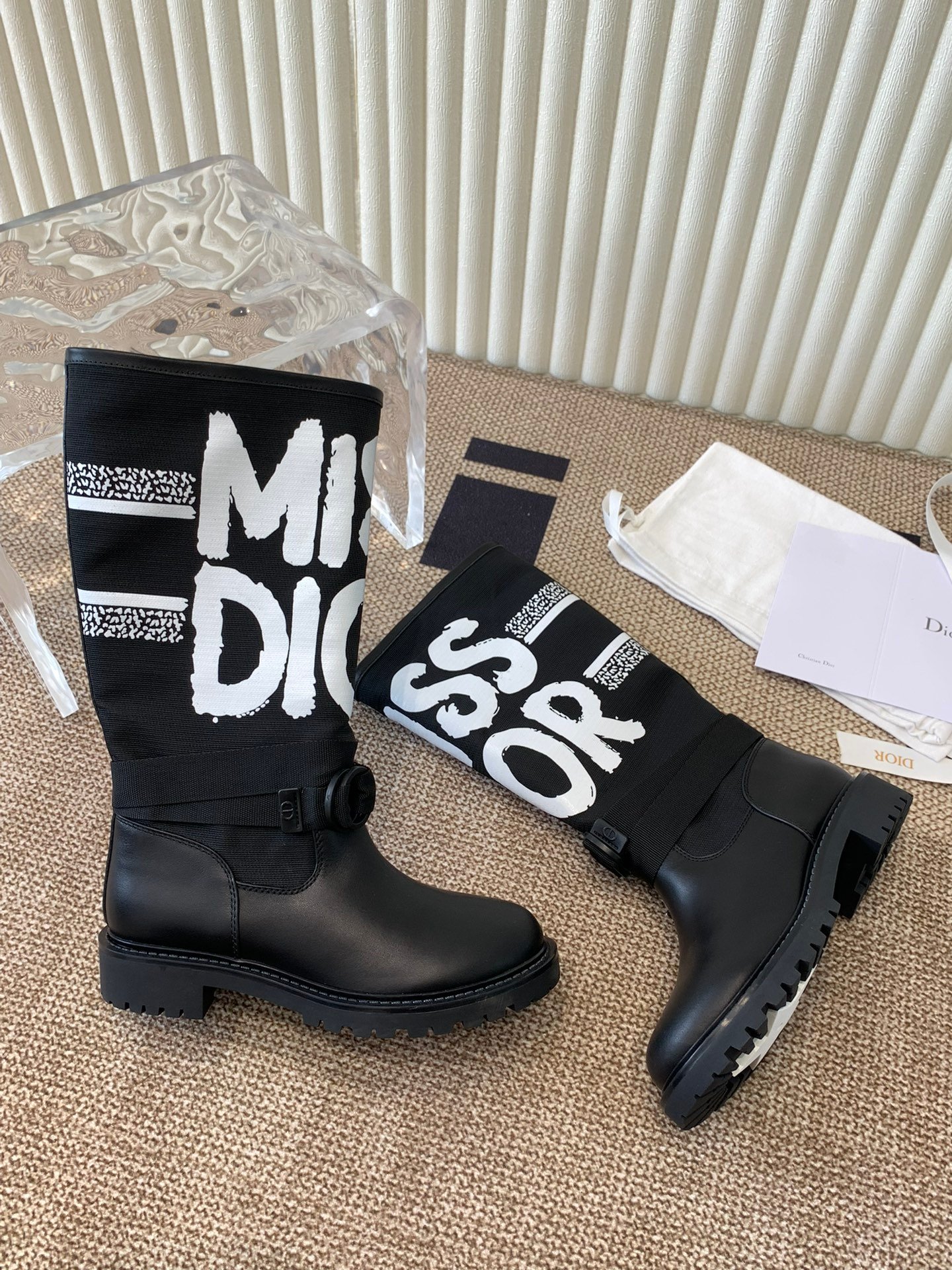 Dior Bottes D-Major Miss Dior Graffiti noires