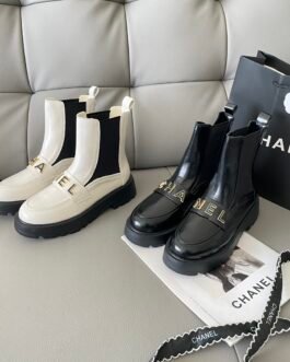 Chanel Bottines Chelsea à semelle crantée