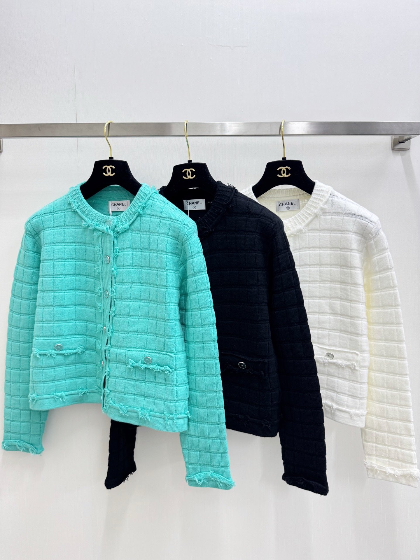 Chanel Cardigan texturé à boutons
