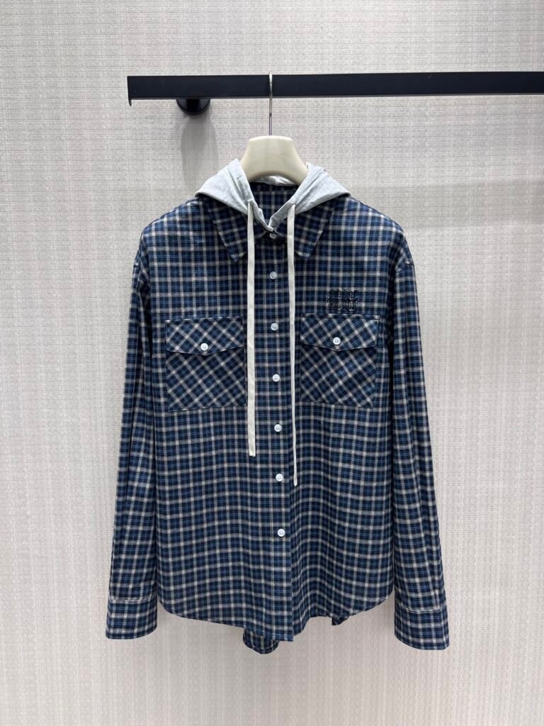 Collection BPC Chemise à carreaux avec capuche amovible