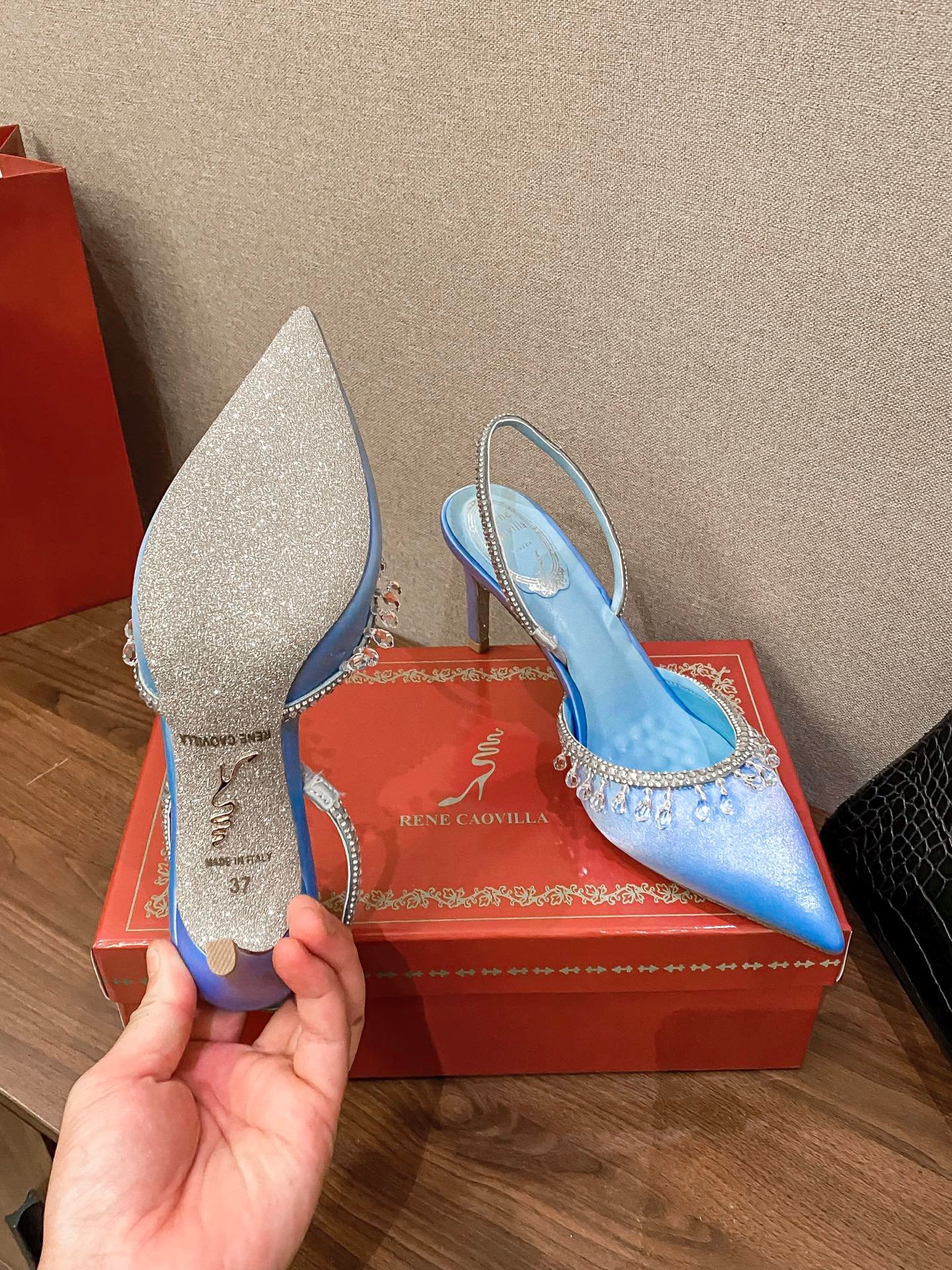 René Caovilla Escarpins René Caovilla Slingback en satin à cristaux