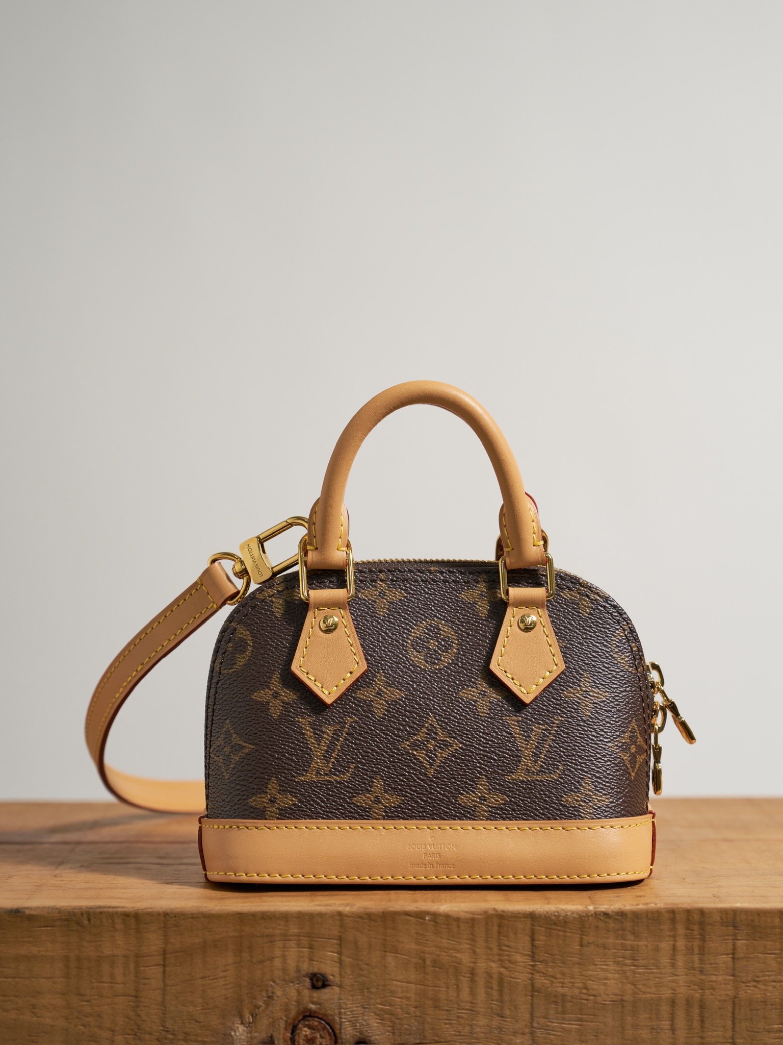 Louis Vuitton Alma BB Monogram