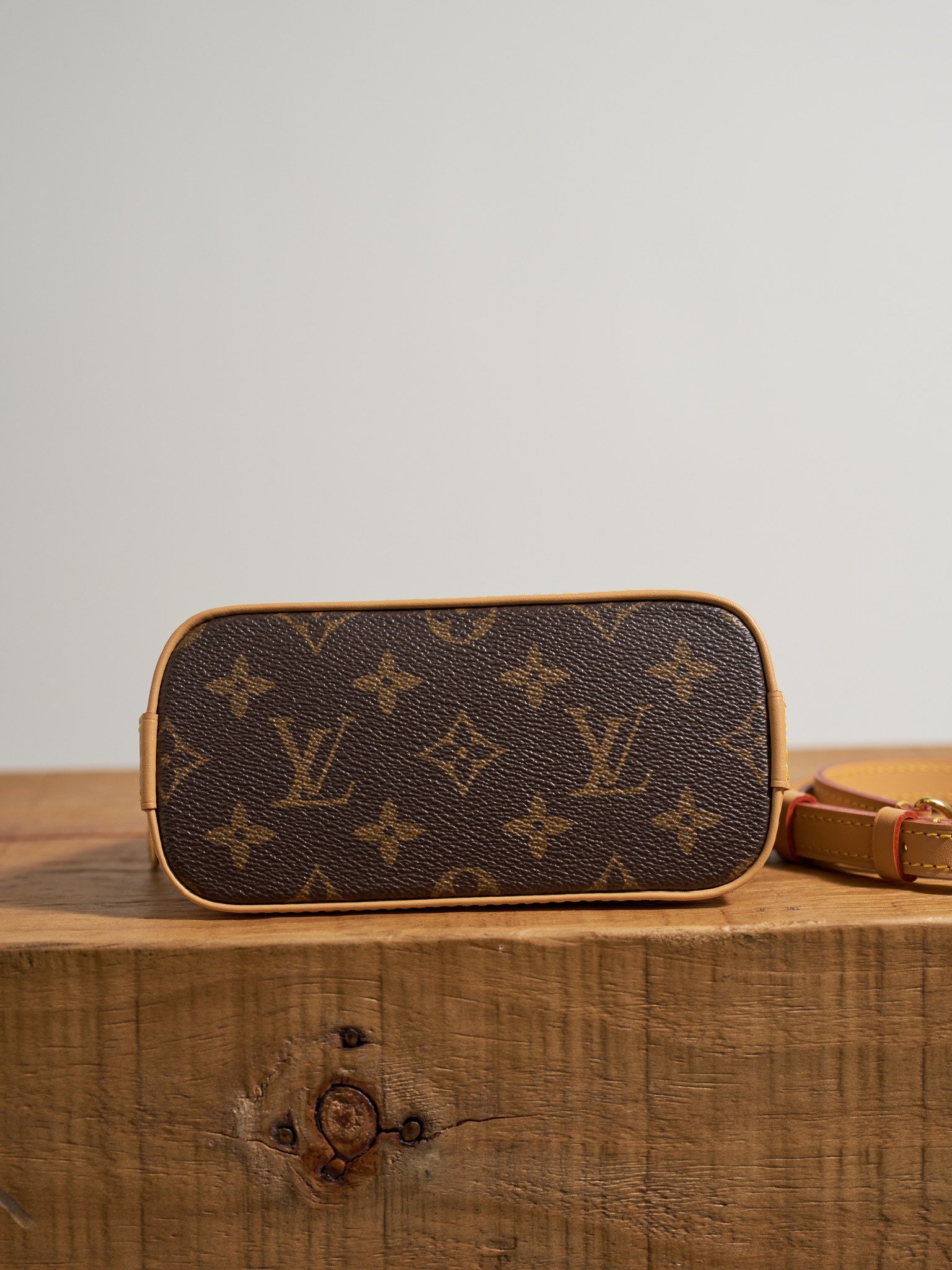 Louis Vuitton Alma BB Monogram