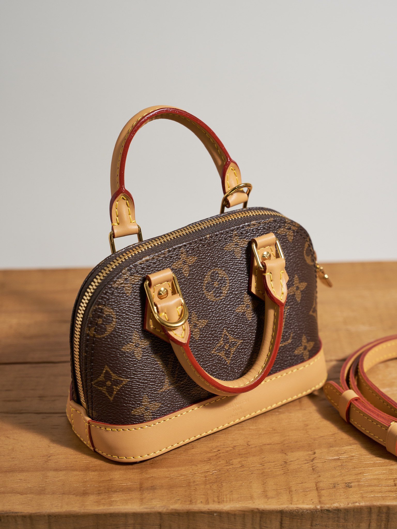 Louis Vuitton Alma BB Monogram